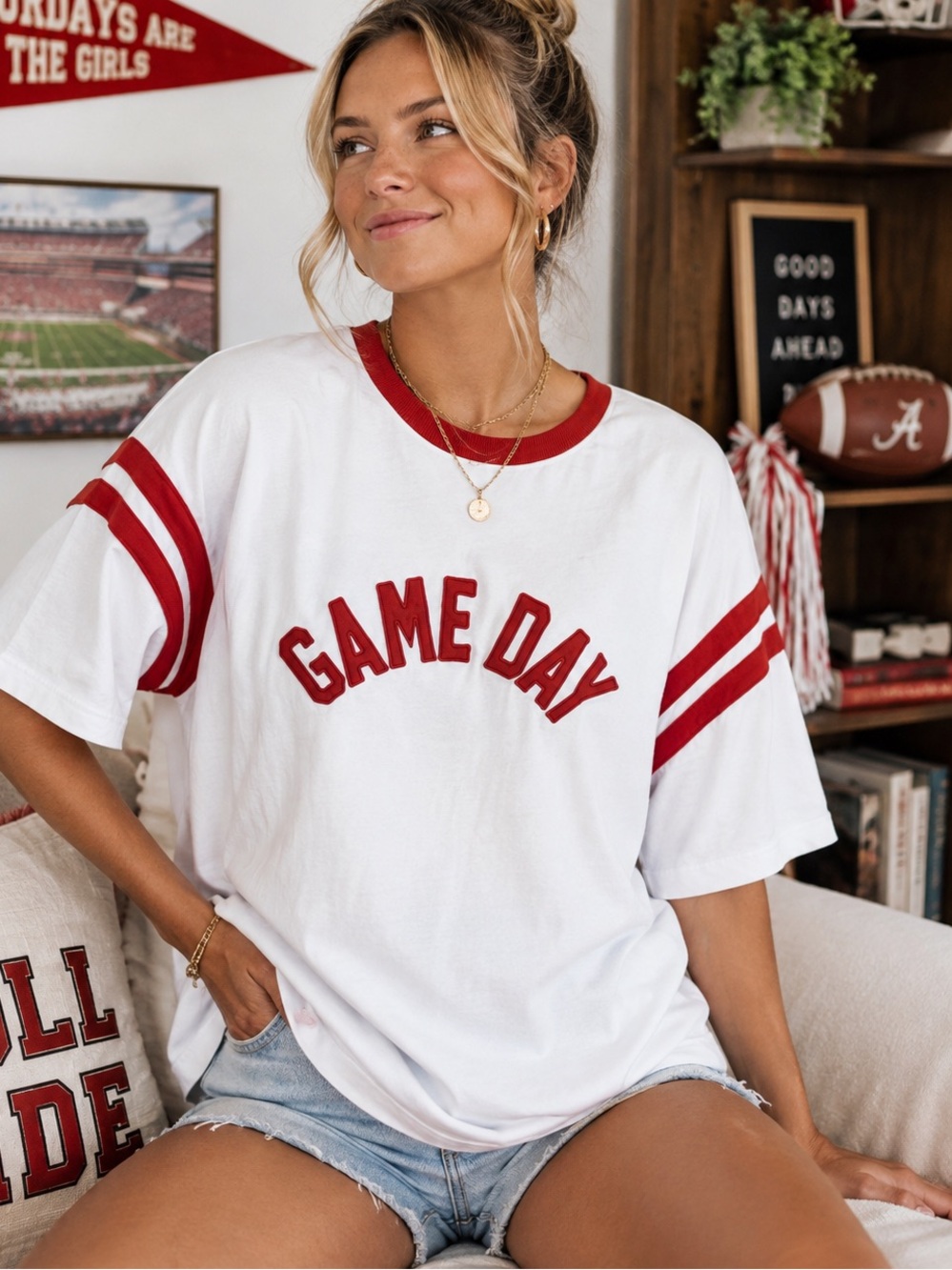 Abercrombie & Fitch Game Day Varsity Graphic Tee Size Large football friday